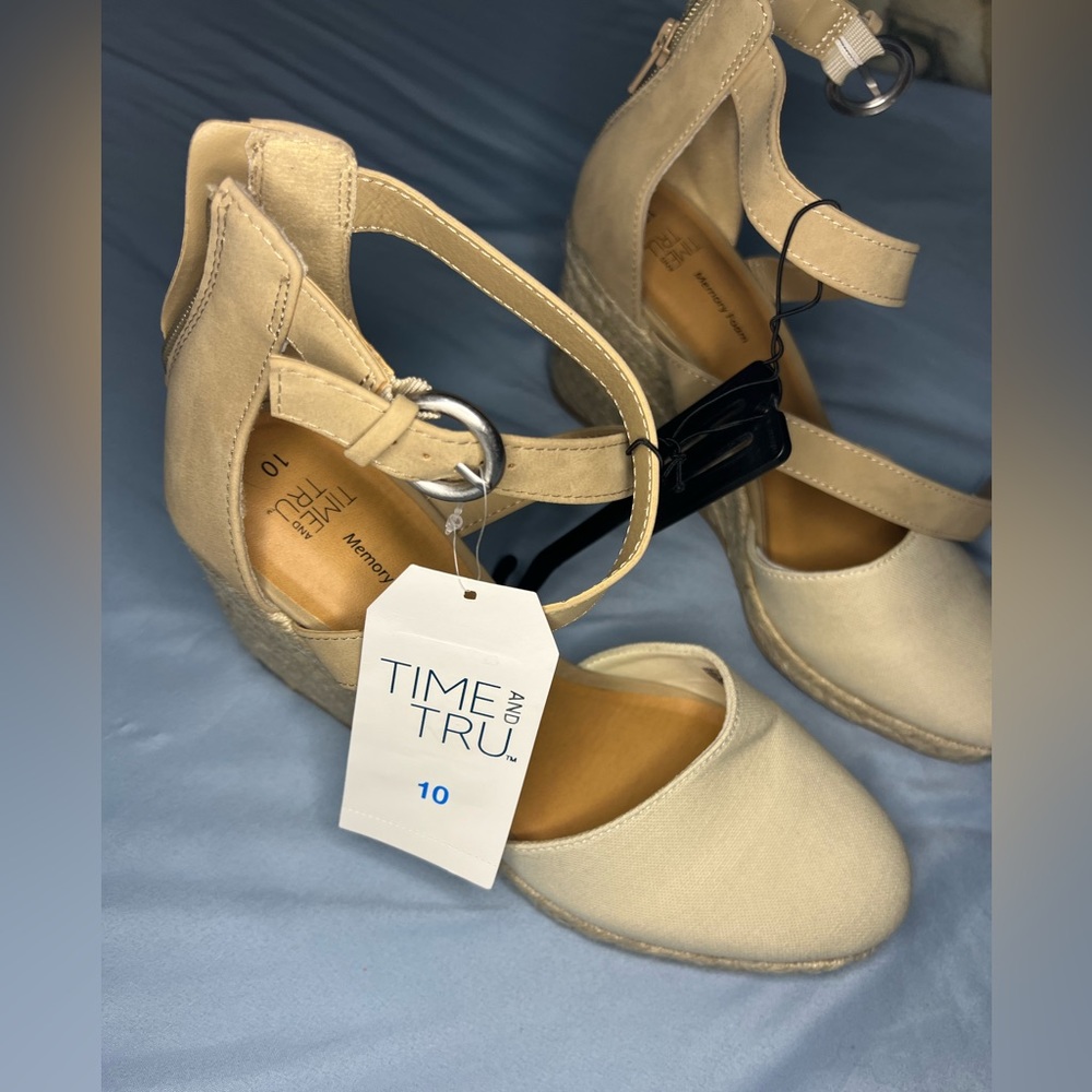 Espadrille Platform Footbed Sandals - Picture 5 of 9